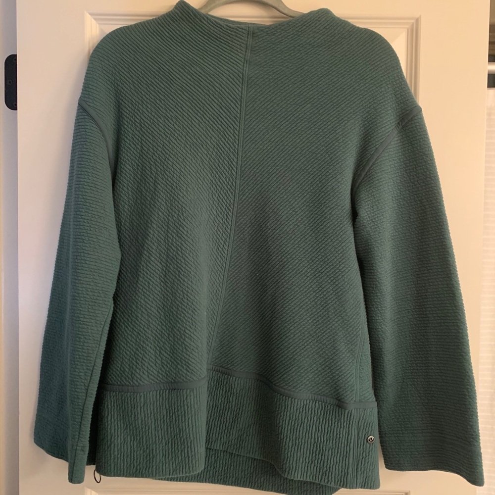Lululemon mock neck ribbed pullover